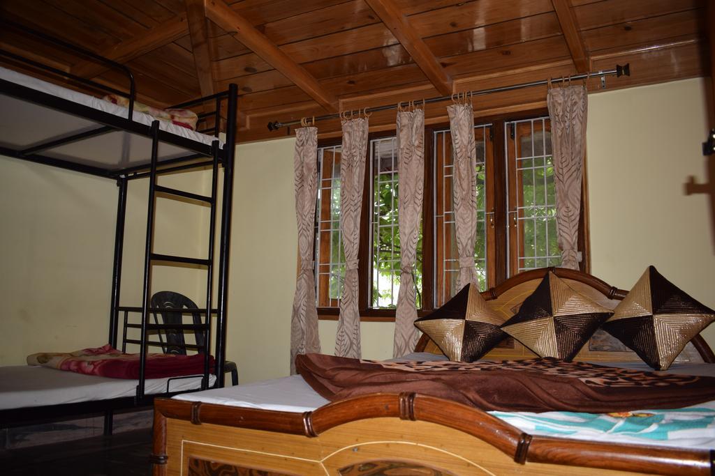 Star Guest House Нейнитал Екстериор снимка